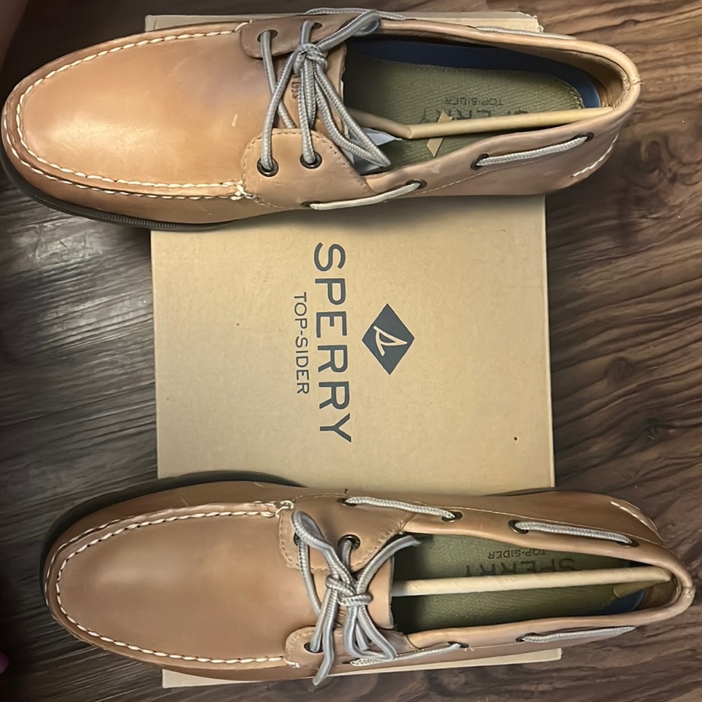 Men’s Sperry shoes
